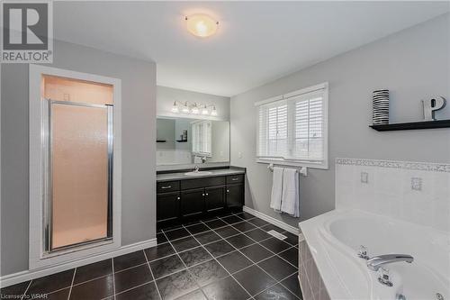 95 Halls Drive, Elora, ON - Indoor Photo Showing Bathroom