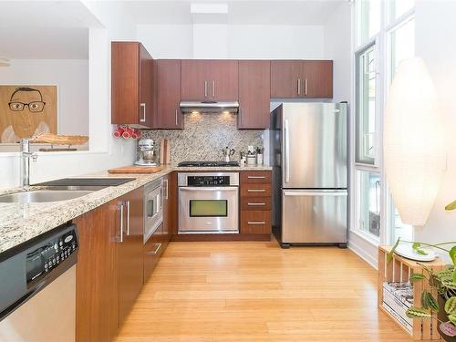 111-379 Tyee Rd, Victoria, BC - Indoor Photo Showing Kitchen With Stainless Steel Kitchen With Double Sink With Upgraded Kitchen