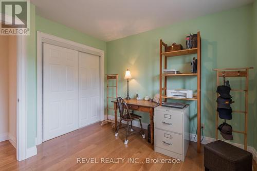 7 Pigeonview Street, Kawartha Lakes, ON - Indoor Photo Showing Other Room