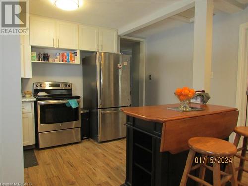 376 26Th Street W, Owen Sound, ON - Indoor Photo Showing Kitchen