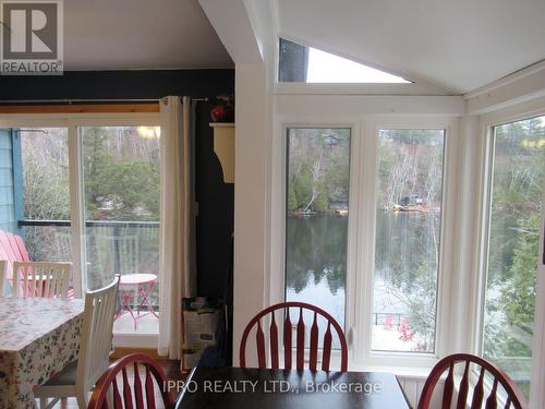 1063 Lakeview Road, Muskoka Lakes, ON - Indoor