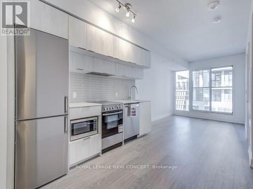 4812 - 181 Dundas Street E, Toronto, ON - Indoor Photo Showing Kitchen With Upgraded Kitchen