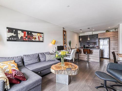 Salon - 1502-1400 Rue Lucien-Paiement, Laval (Laval-Des-Rapides), QC - Indoor Photo Showing Living Room