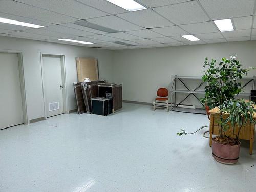 Salle communautaire - 1212 Rue De L'Église, Saint-Félix-De-Kingsey, QC - Indoor Photo Showing Basement