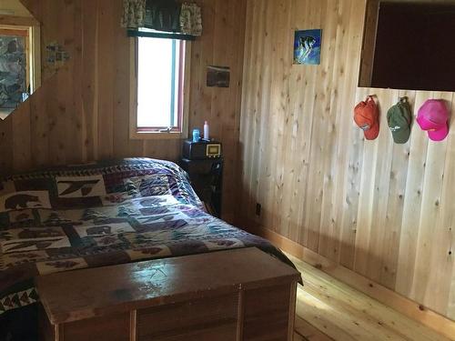 1 O'Neil Lake, Jellicoe, ON - Indoor Photo Showing Bedroom