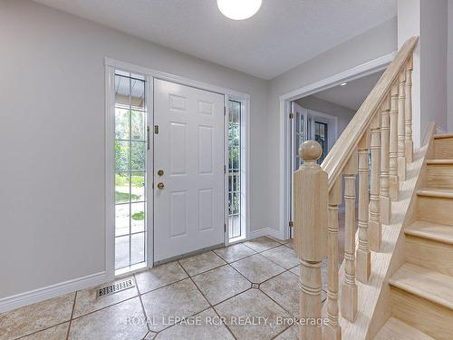 Innisfil, ON - Indoor Photo Showing Other Room