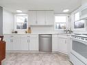 924 Kasba Cir, Parksville, BC  - Indoor Photo Showing Kitchen With Double Sink 