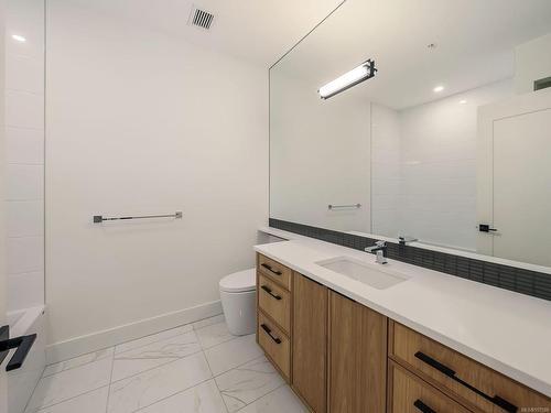 119-463 Hirst Ave, Parksville, BC - Indoor Photo Showing Bathroom
