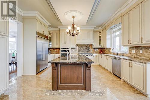 23 Spruceview Pl, Whitchurch-Stouffville, ON - Indoor Photo Showing Kitchen