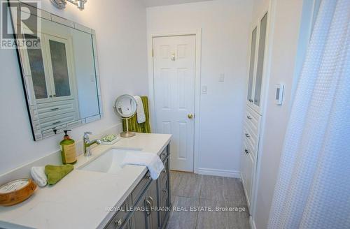 1 Hopkins Rd, Kawartha Lakes, ON - Indoor Photo Showing Laundry Room