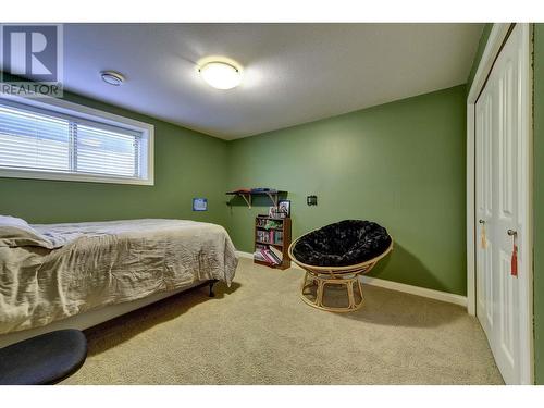 2502 Selkirk Drive, Kelowna, BC - Indoor Photo Showing Bedroom
