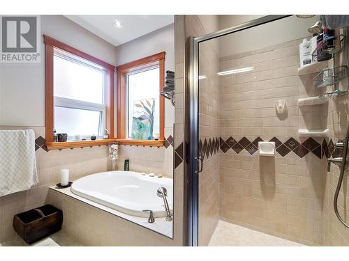 2149 Ingram Lane Road, Blind Bay, BC - Indoor Photo Showing Bathroom