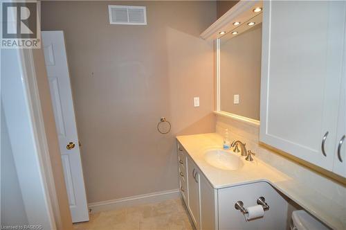 Guest Bath - 345 Beechwood Drive, Georgian Bluffs, ON - Indoor Photo Showing Bathroom