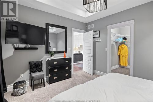 1622 Cypress, Windsor, ON - Indoor Photo Showing Bedroom