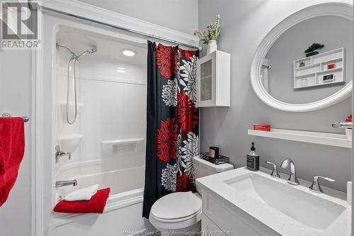 1622 Cypress, Windsor, ON - Indoor Photo Showing Bathroom