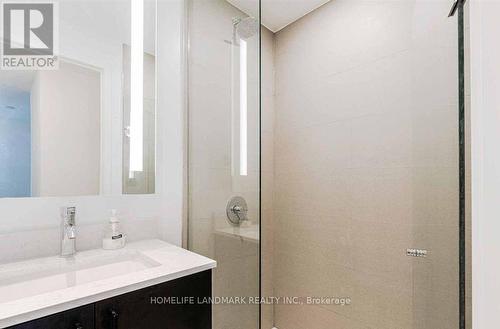 #2105 -135 East Liberty St, Toronto, ON - Indoor Photo Showing Bathroom