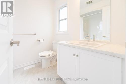 #Upper -7853 Seabiscuit Dr, Niagara Falls, ON - Indoor Photo Showing Bathroom