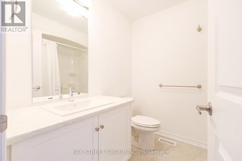 #Upper -7853 Seabiscuit Dr, Niagara Falls, ON - Indoor Photo Showing Bathroom