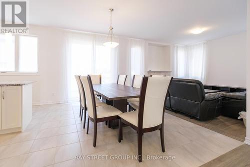 #Upper -7853 Seabiscuit Dr, Niagara Falls, ON - Indoor Photo Showing Dining Room