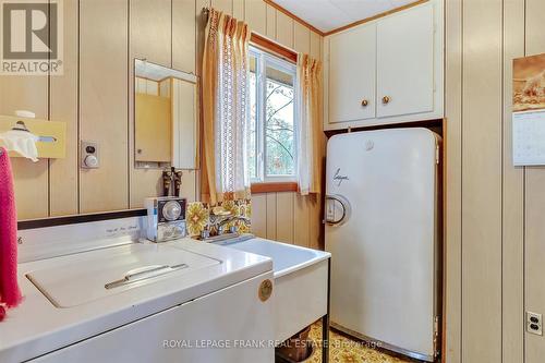 2363 Lakeside Rd, Douro-Dummer, ON - Indoor Photo Showing Laundry Room