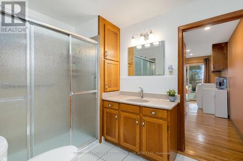 338 Cold Creek Road, Prince Edward County, ON - Indoor Photo Showing Bathroom