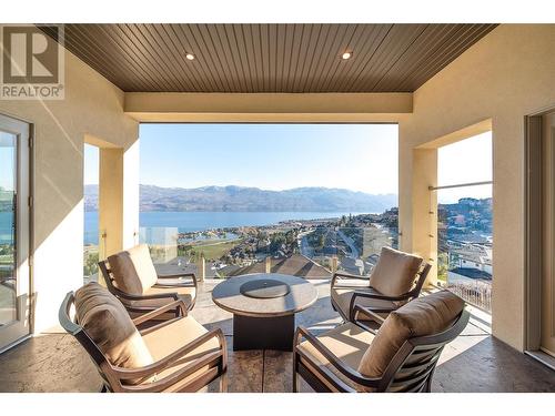 3137 Pinot Noir Place, West Kelowna, BC -  Photo Showing Living Room With Body Of Water