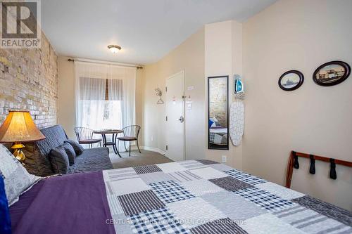 #24 -374 Front St, Central Elgin, ON - Indoor Photo Showing Bedroom