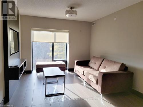 #517 -1235 Richmond St, London, ON - Indoor Photo Showing Living Room