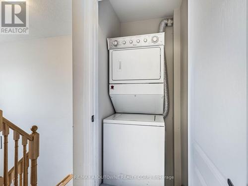 62 Skinner Drive, Guelph, ON - Indoor Photo Showing Laundry Room