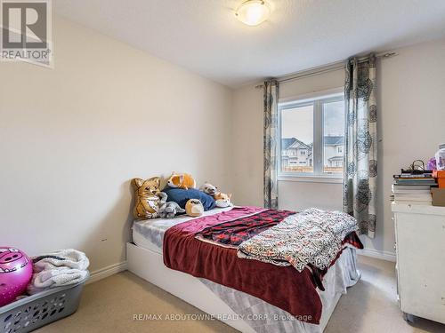 62 Skinner Dr, Guelph, ON - Indoor Photo Showing Bedroom