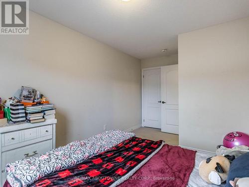 62 Skinner Drive, Guelph, ON - Indoor Photo Showing Bedroom