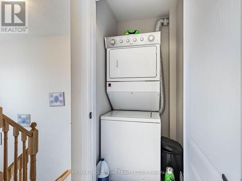62 Skinner Dr, Guelph, ON - Indoor Photo Showing Laundry Room