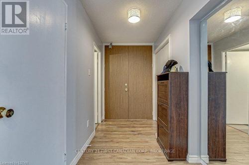 #803 -389 Dundas St, London, ON - Indoor Photo Showing Other Room