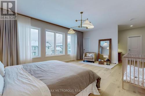 104 Stoneleigh Drive, Blue Mountains, ON - Indoor Photo Showing Bedroom