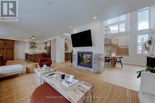 104 Stoneleigh Drive, Blue Mountains, ON - Indoor Photo Showing Living Room With Fireplace