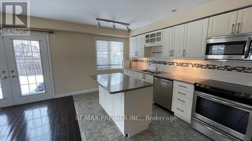 46 Culture Crescent, Brampton, ON - Indoor Photo Showing Kitchen With Double Sink