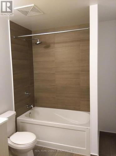 #2307 -2560 Eglinton Ave W, Mississauga, ON - Indoor Photo Showing Bathroom