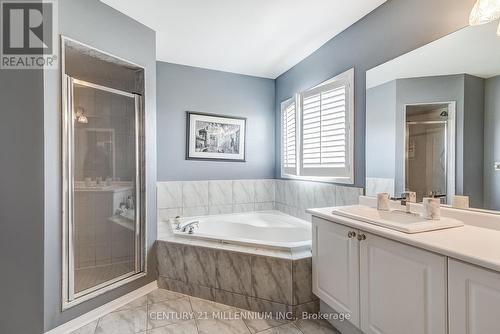 6 Collingwood Ave, Brampton, ON - Indoor Photo Showing Bathroom