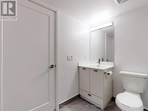 1223 - 275 Village Green Square, Toronto, ON - Indoor Photo Showing Bathroom