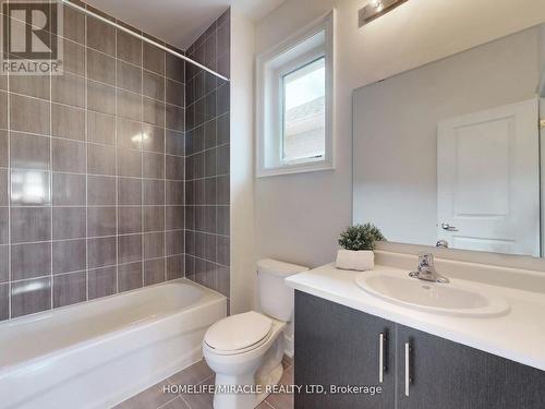 25 Joiner Circ, Whitchurch-Stouffville, ON - Indoor Photo Showing Bathroom