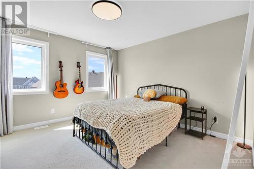 904 Shimmerton Circle, Ottawa, ON - Indoor Photo Showing Bedroom