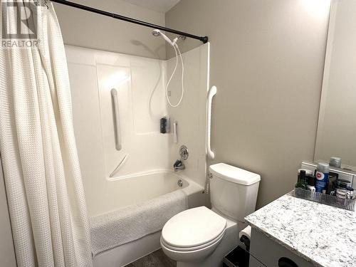106 6807 Westgate Avenue, Prince George, BC - Indoor Photo Showing Bathroom