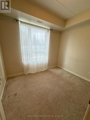 #101 -1280 Gordon St S, Guelph, ON - Indoor Photo Showing Other Room