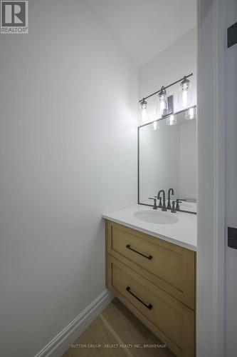 119 Timberwalk Trail, Middlesex Centre (Ilderton), ON - Indoor Photo Showing Bathroom