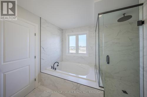 119 Timberwalk Trail, Middlesex Centre (Ilderton), ON - Indoor Photo Showing Bathroom