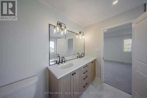 119 Timberwalk Trail, Middlesex Centre (Ilderton), ON - Indoor Photo Showing Bathroom