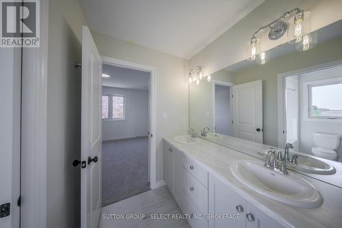 119 Timberwalk Trail, Middlesex Centre (Ilderton), ON - Indoor Photo Showing Bathroom