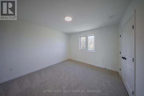 119 Timberwalk Trail, Middlesex Centre (Ilderton), ON - Indoor Photo Showing Other Room