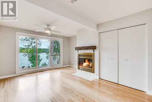 2890 Presqu'Ile Road Unit#3, Lefaivre, ON - Indoor Photo Showing Living Room With Fireplace