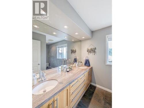 3920 Trout Drive, Lac La Hache, BC - Indoor Photo Showing Bathroom